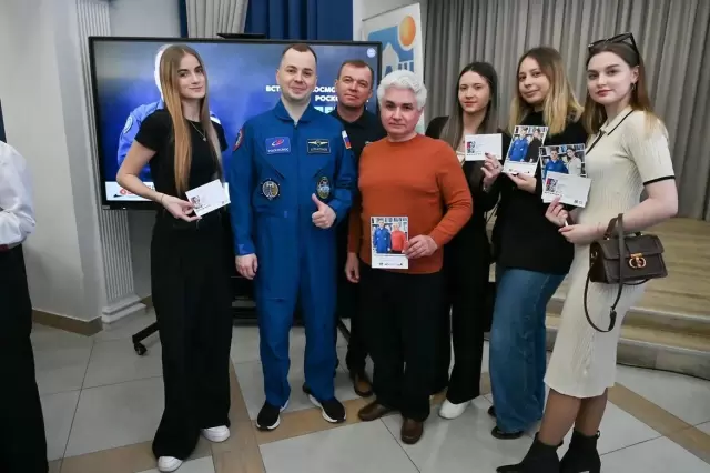 Встреча членов АЮР с космонавтом-испытателем в Челябинске